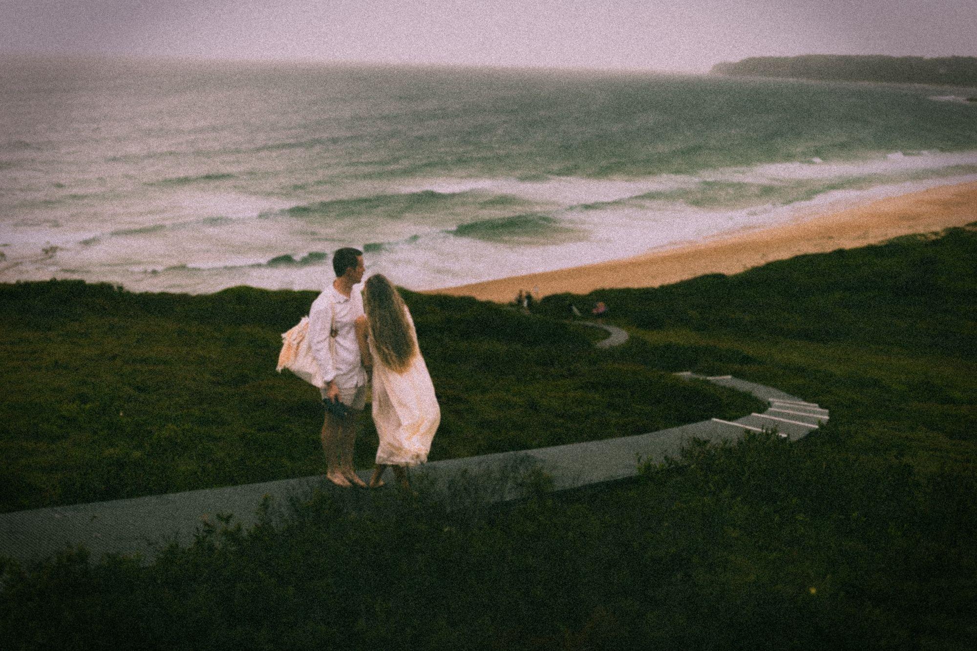 carousel-hero-element image-0